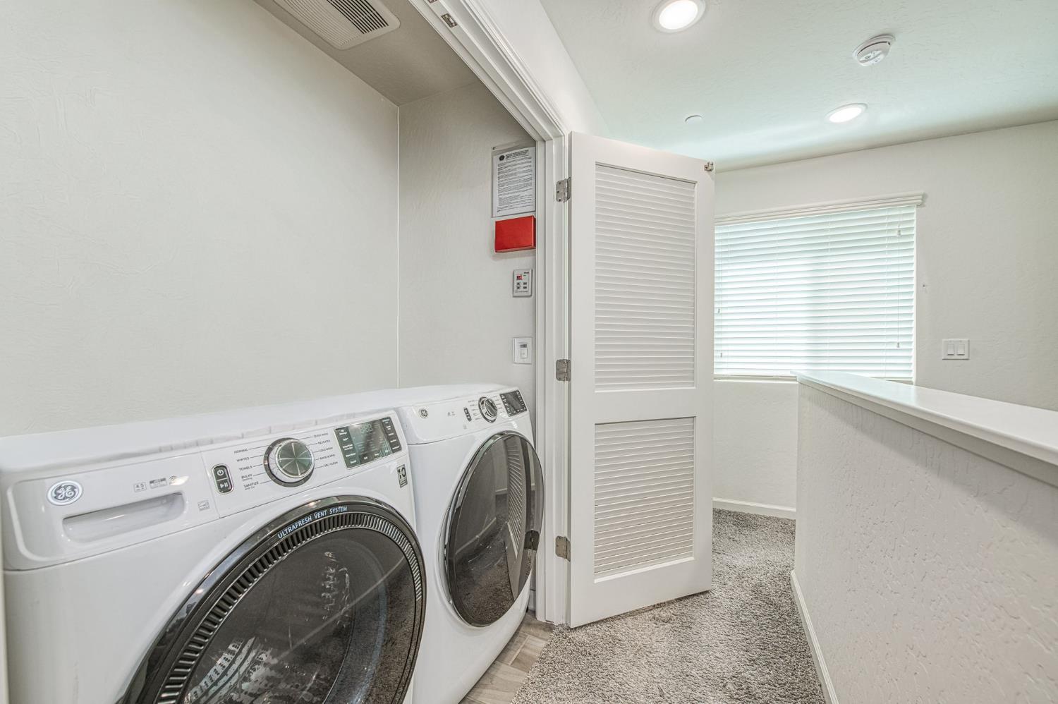 1916 Chennault Ln, Clovis, CA 93611