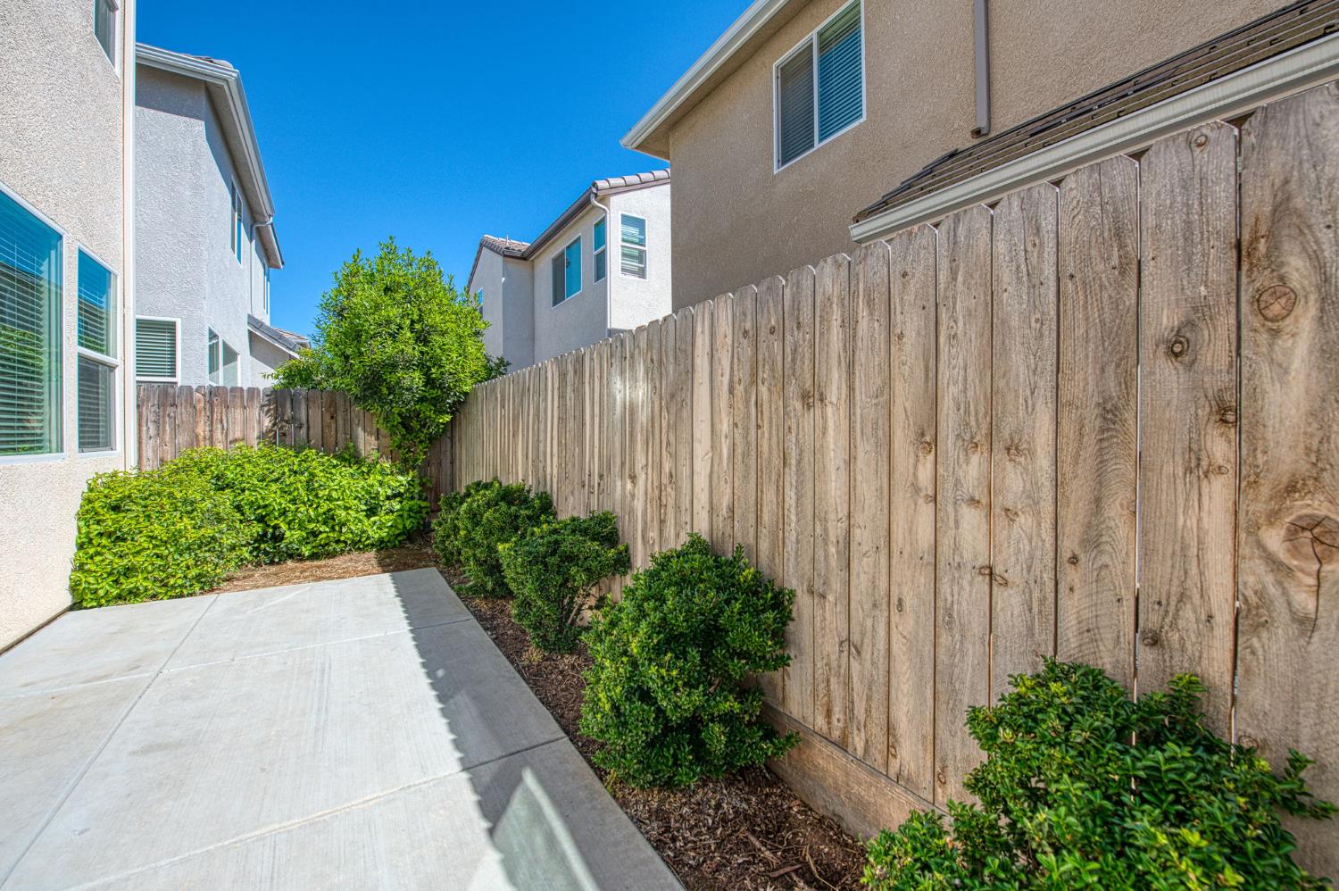 1916 Chennault Ln, Clovis, CA 93611