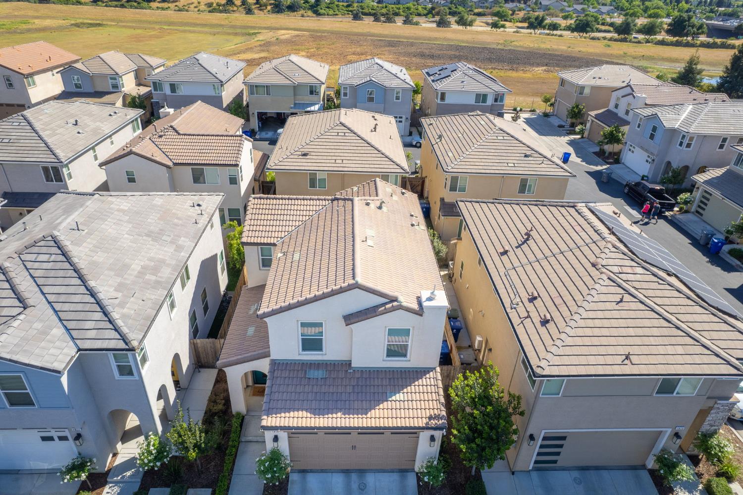 1916 Chennault Ln, Clovis, CA 93611