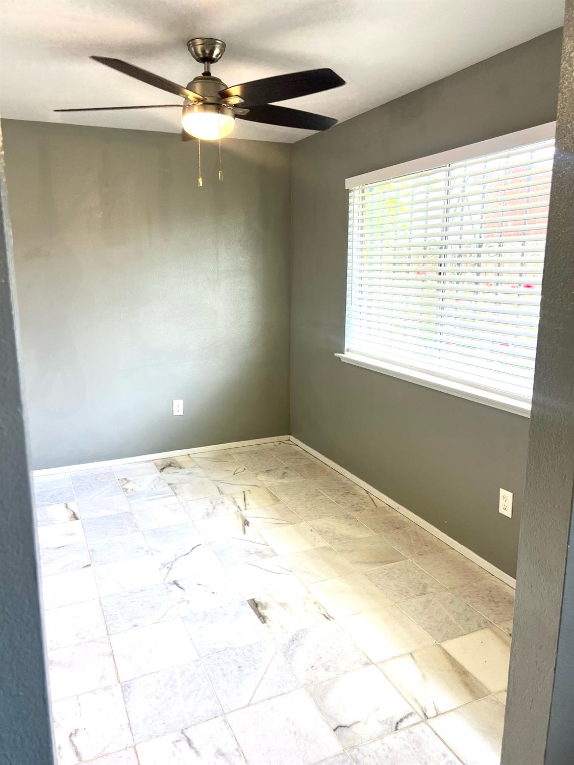 516 N Kate St, Mendota, CA 93640