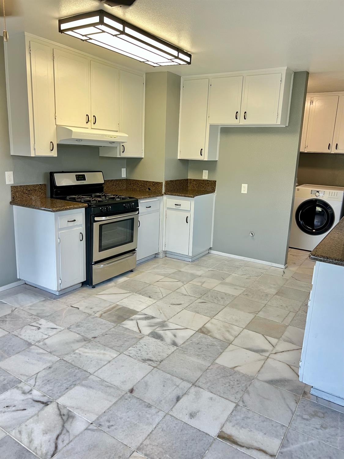 516 N Kate St, Mendota, CA 93640