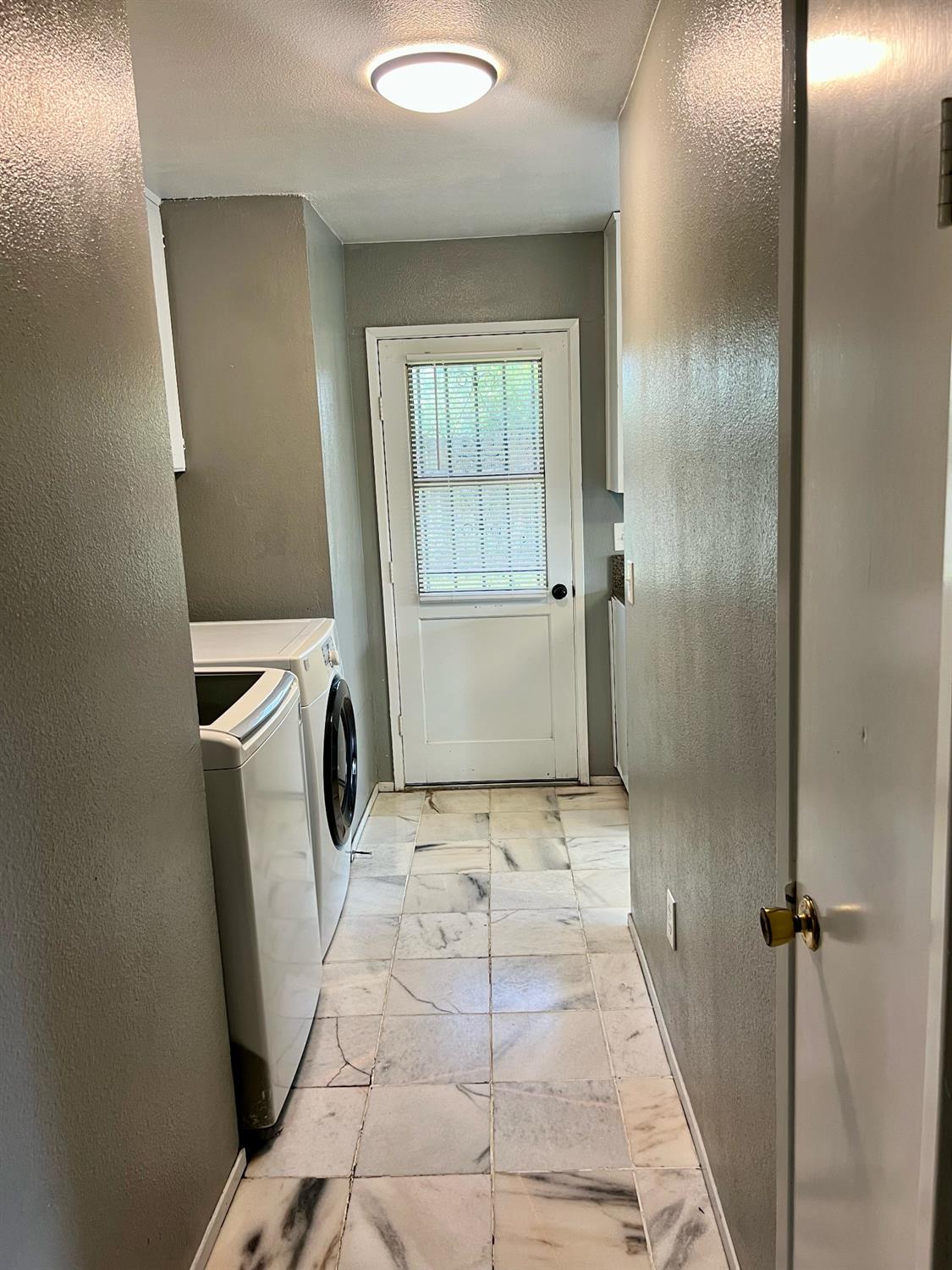 516 N Kate St, Mendota, CA 93640