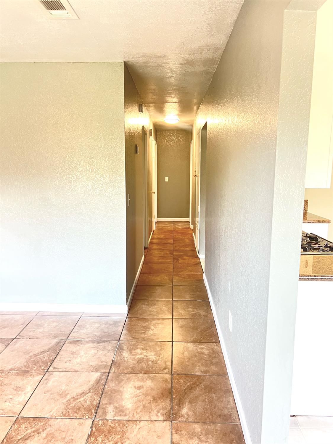 516 N Kate St, Mendota, CA 93640