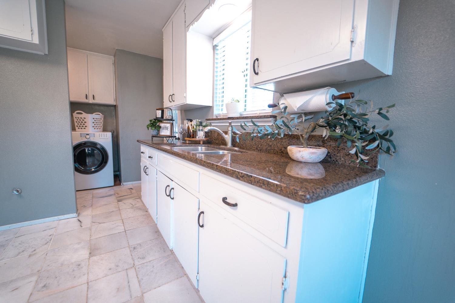 516 N Kate St, Mendota, CA 93640