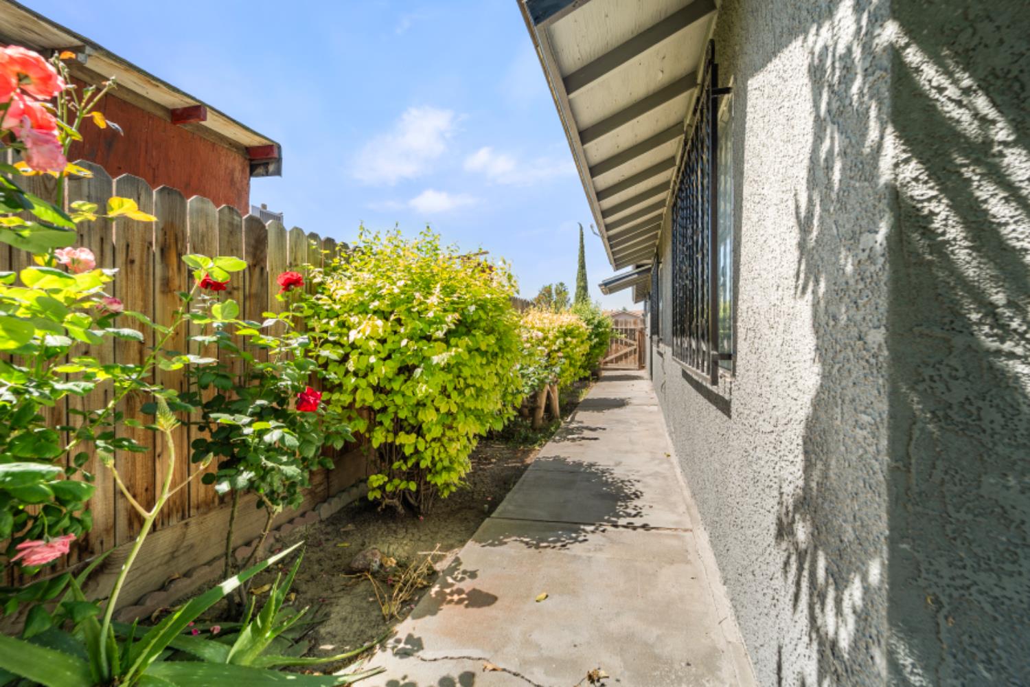 516 N Kate St, Mendota, CA 93640