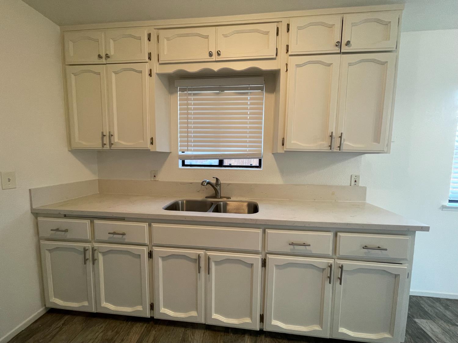 2626 W Garland Ave, Fresno, CA 93705