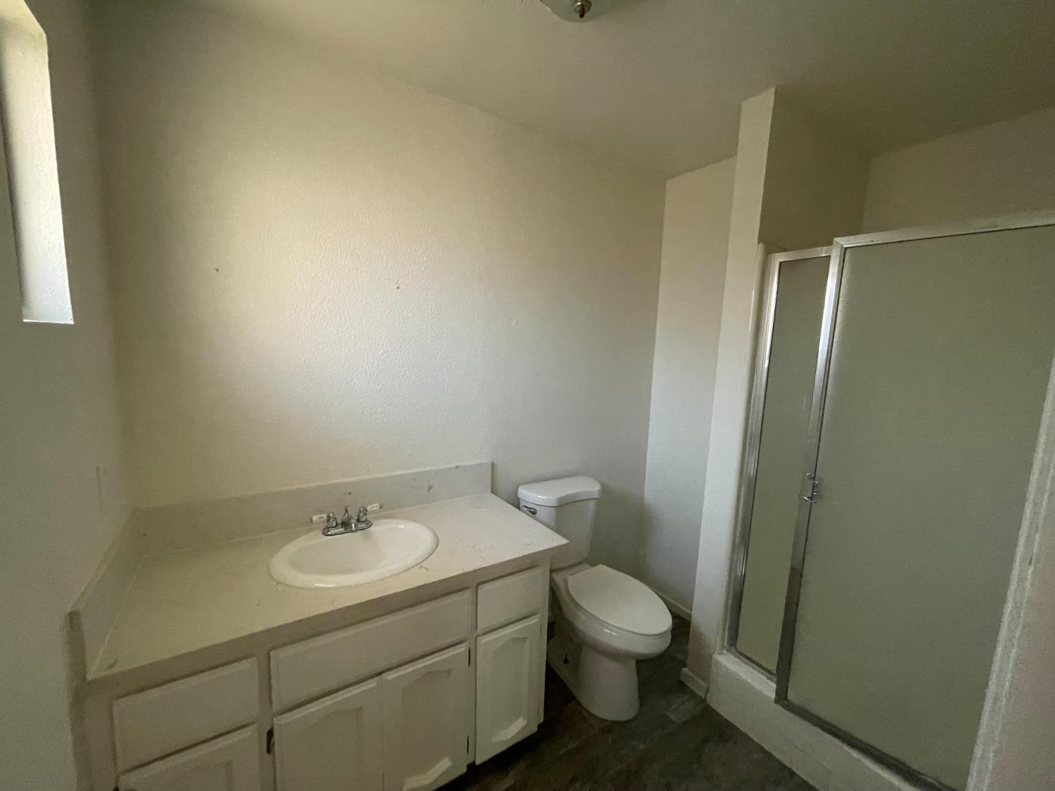 2626 W Garland Ave, Fresno, CA 93705