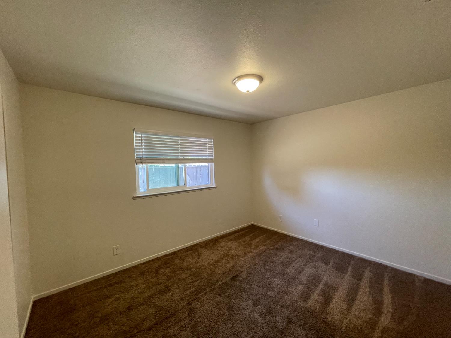 2626 W Garland Ave, Fresno, CA 93705