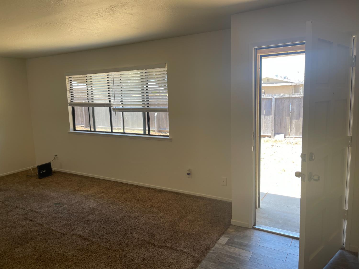 2626 W Garland Ave, Fresno, CA 93705