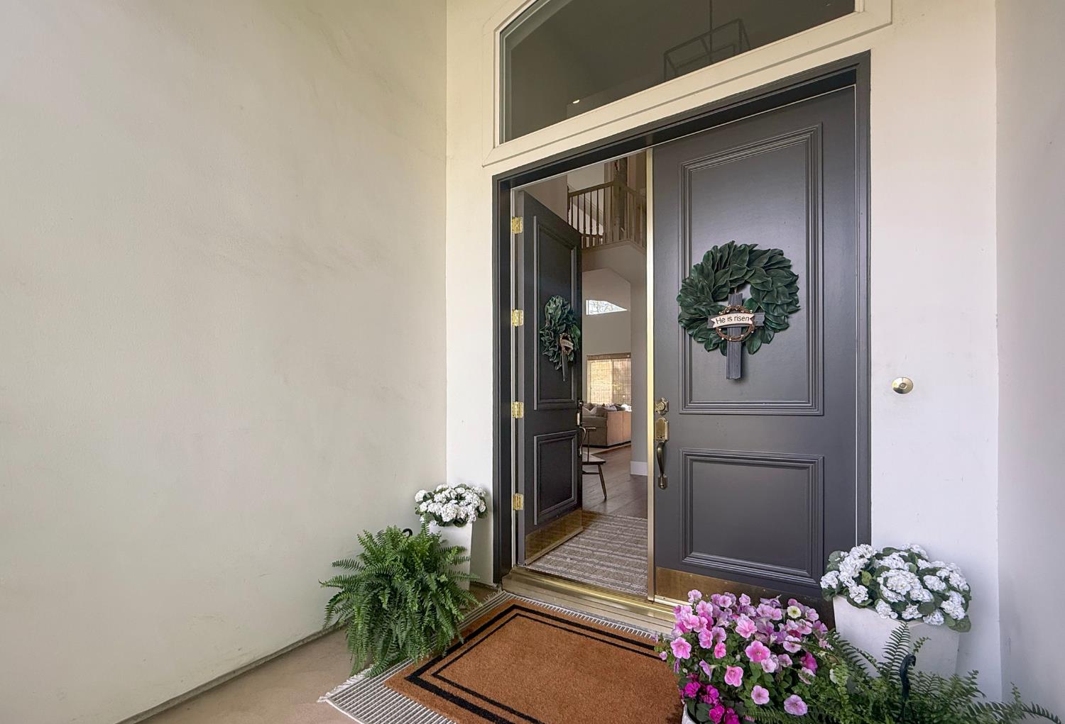 2547 W Lake Van Ness Cir, Fresno, CA 93711