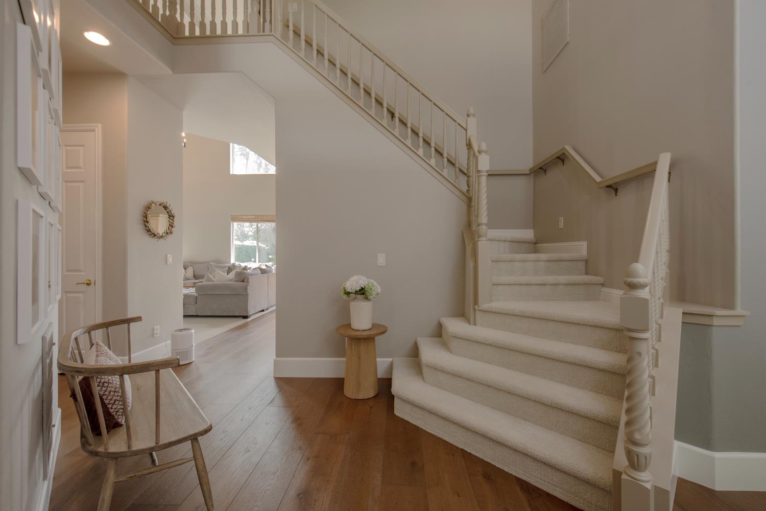 2547 W Lake Van Ness Cir, Fresno, CA 93711