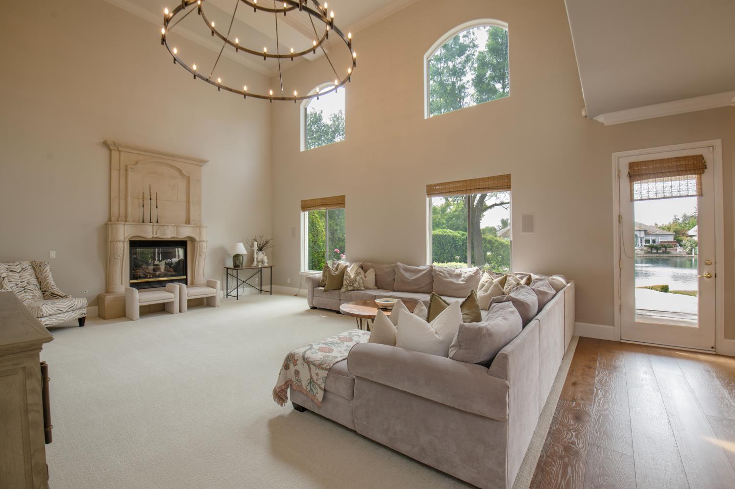 2547 W Lake Van Ness Cir, Fresno, CA 93711