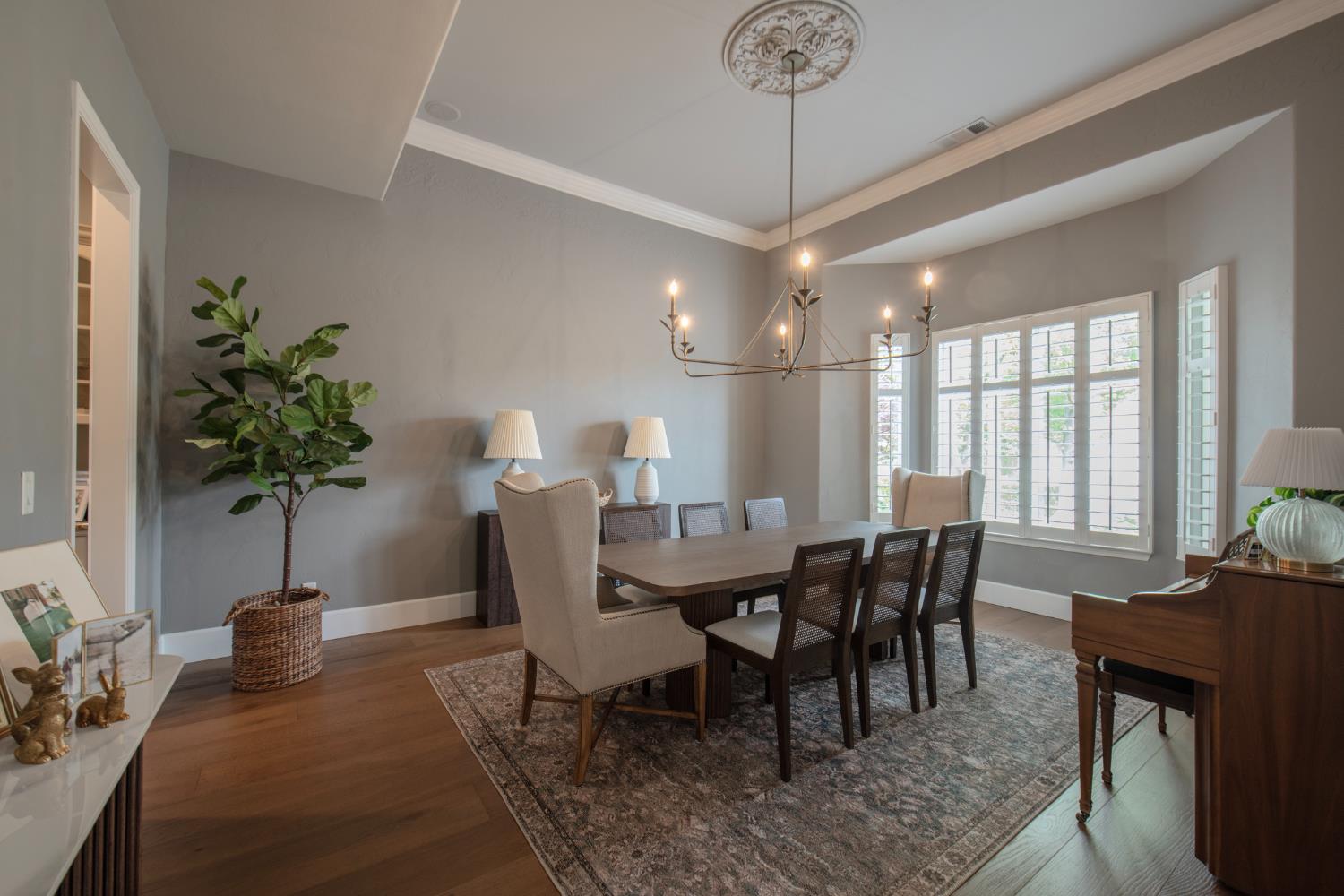 2547 W Lake Van Ness Cir, Fresno, CA 93711