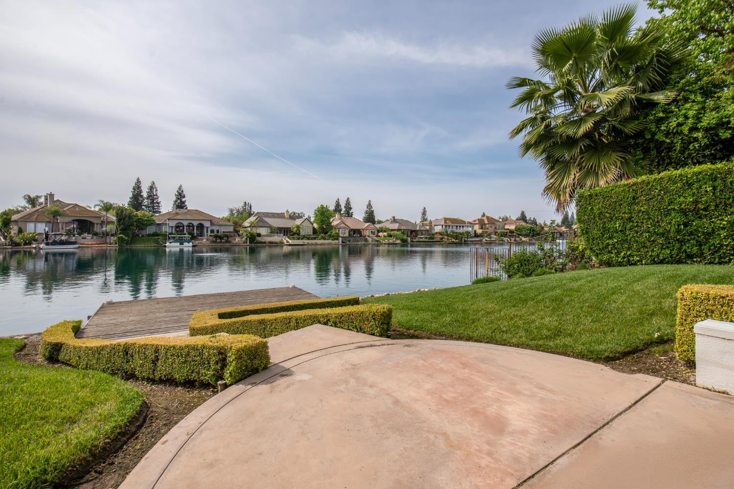 2547 W Lake Van Ness Cir, Fresno, CA 93711