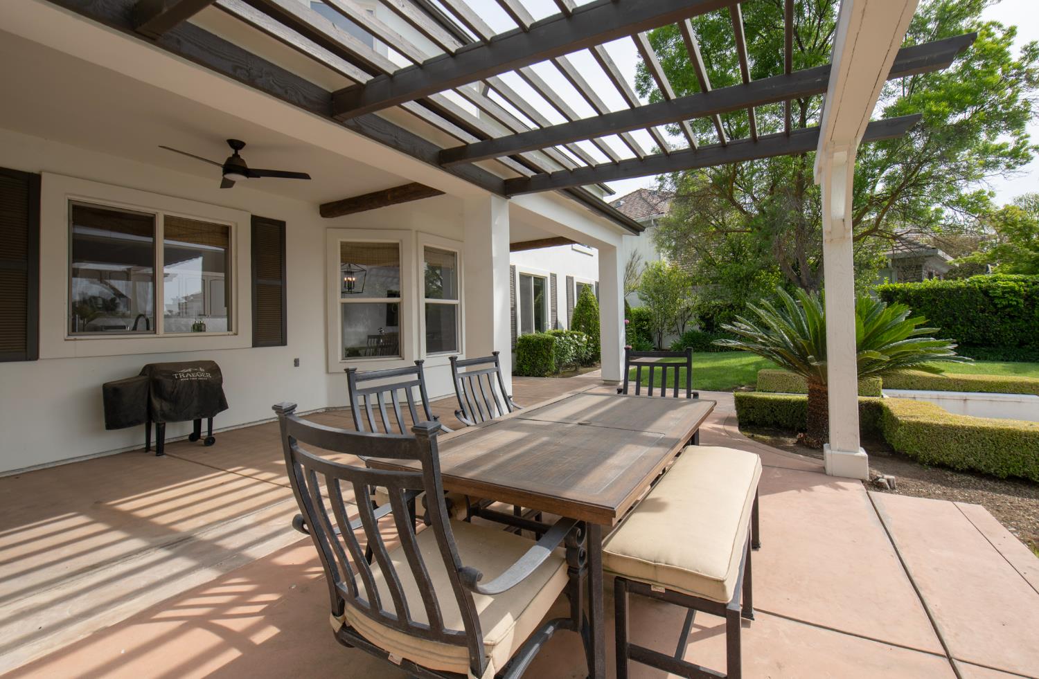 2547 W Lake Van Ness Cir, Fresno, CA 93711