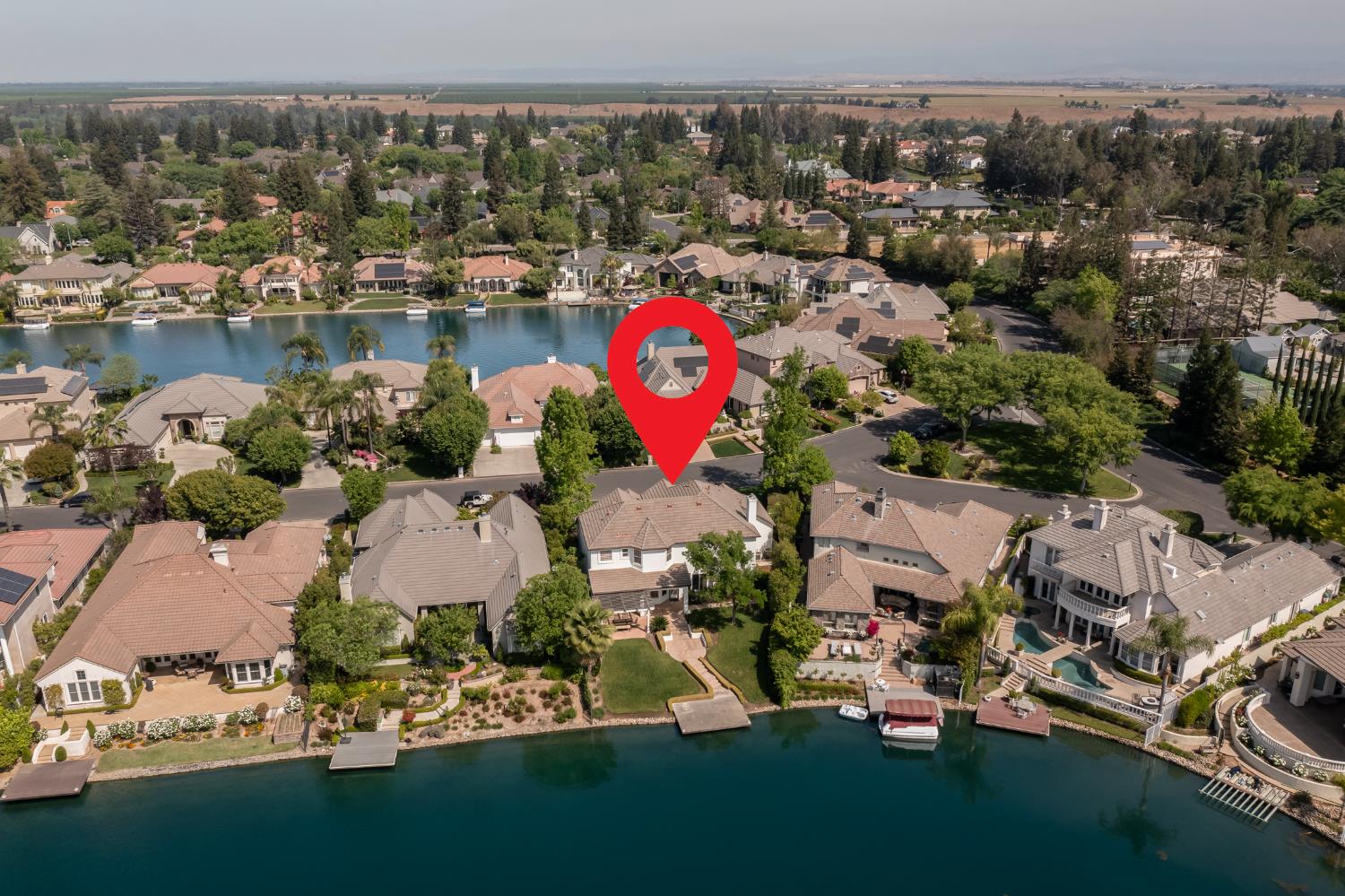 2547 W Lake Van Ness Cir, Fresno, CA 93711