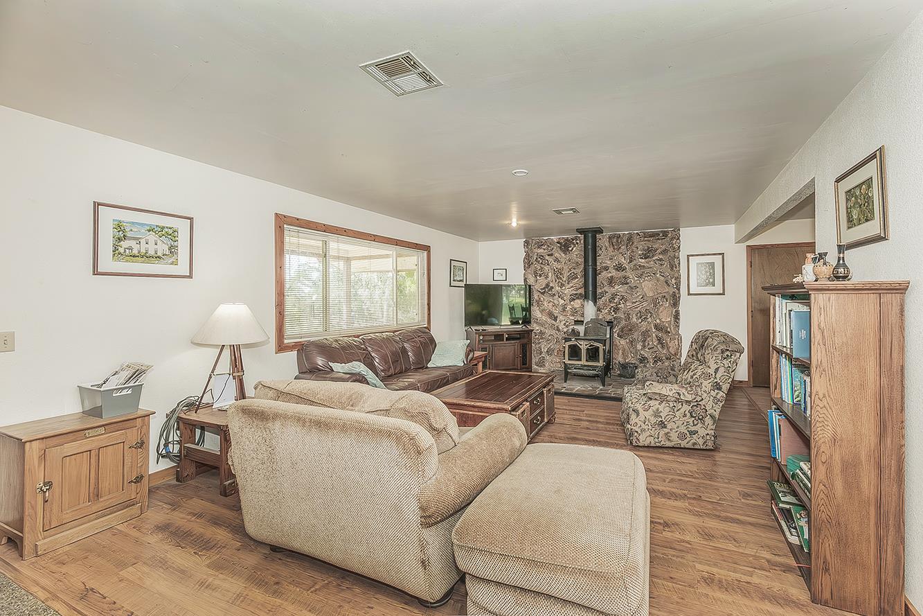 26045 Pittman Hill (Sales Crk) Rd, Clovis, CA 93619