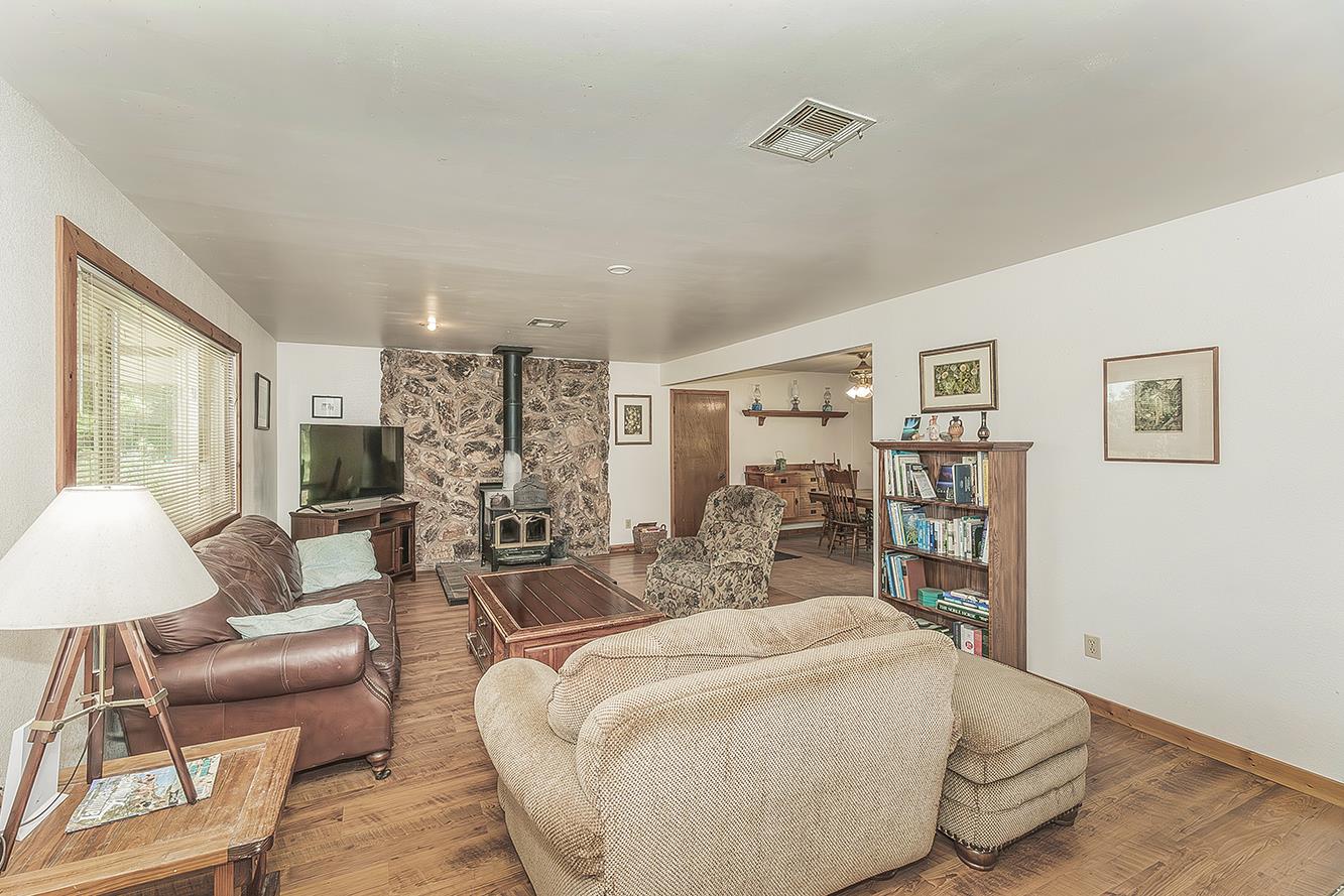 26045 Pittman Hill (Sales Crk) Rd, Clovis, CA 93619