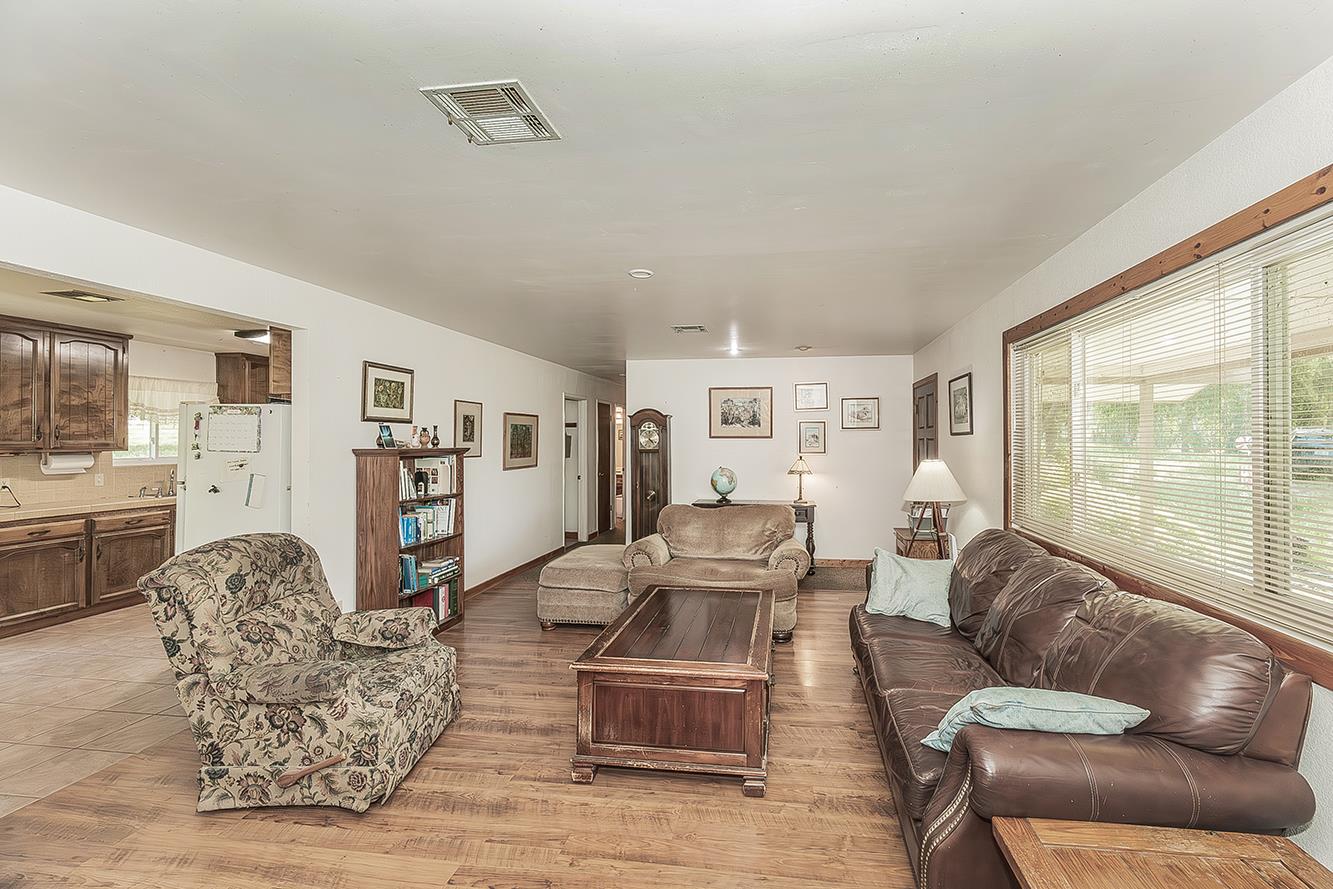 26045 Pittman Hill (Sales Crk) Rd, Clovis, CA 93619