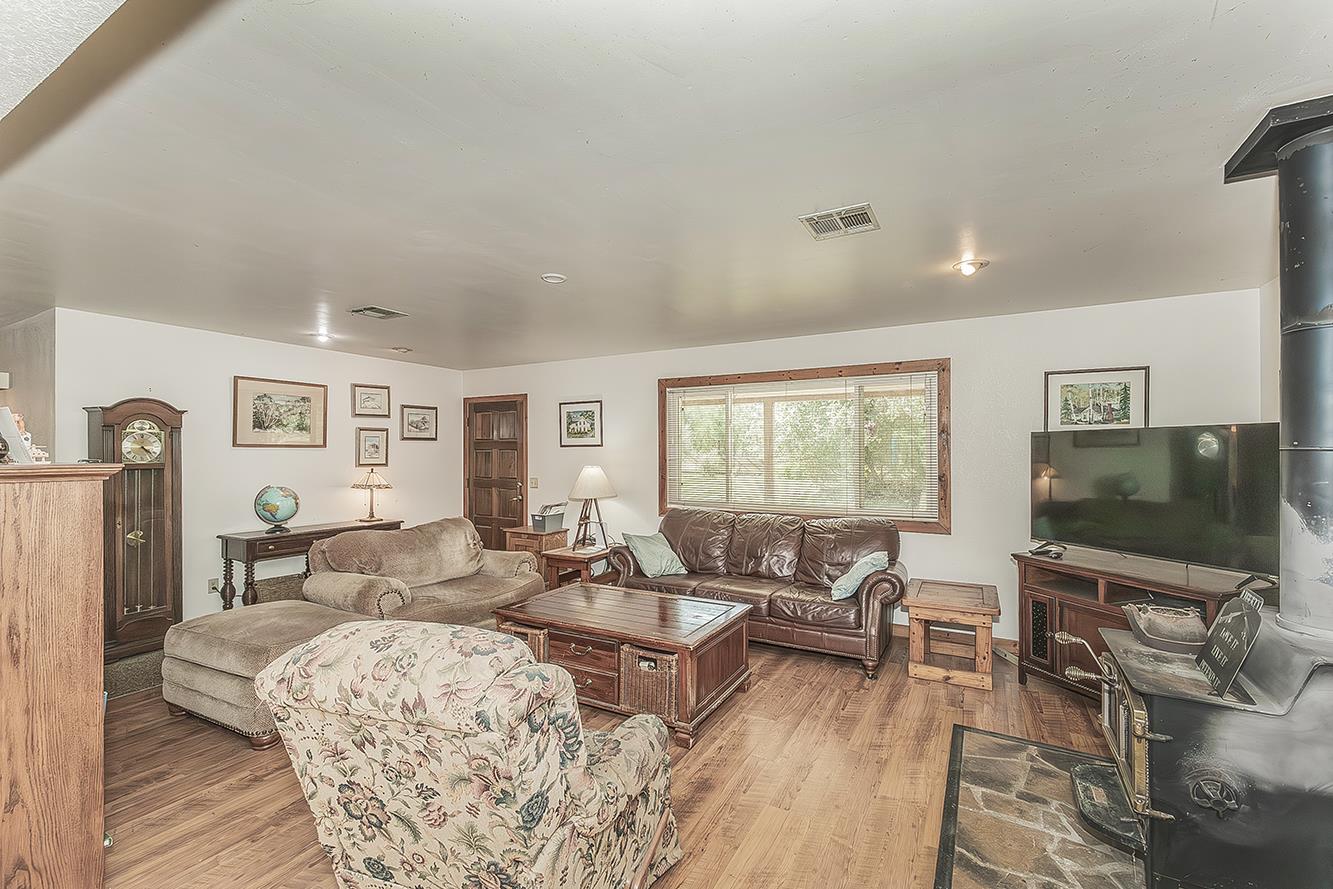 26045 Pittman Hill (Sales Crk) Rd, Clovis, CA 93619