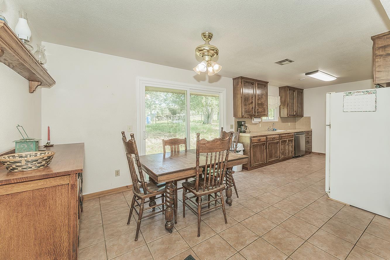 26045 Pittman Hill (Sales Crk) Rd, Clovis, CA 93619