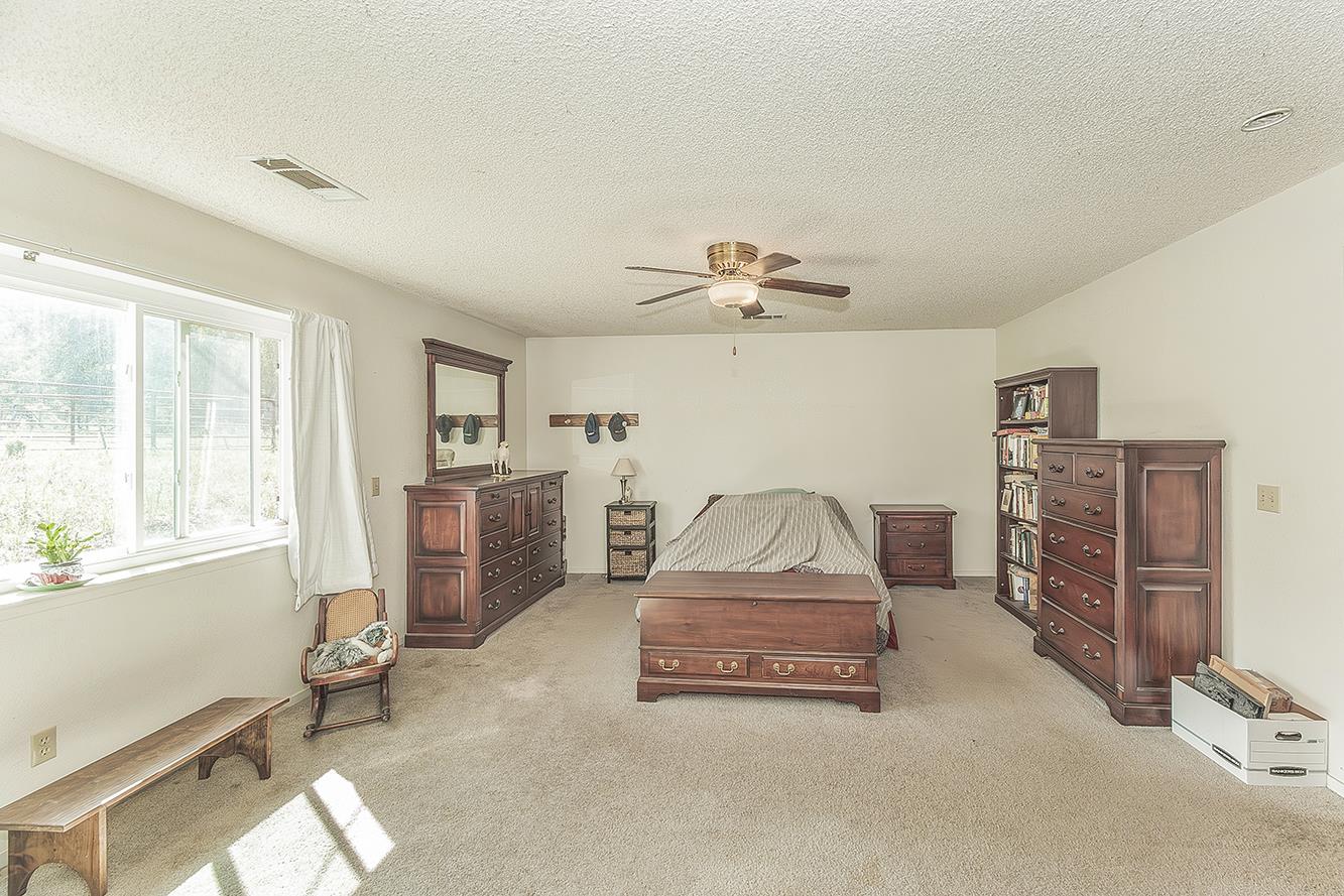 26045 Pittman Hill (Sales Crk) Rd, Clovis, CA 93619