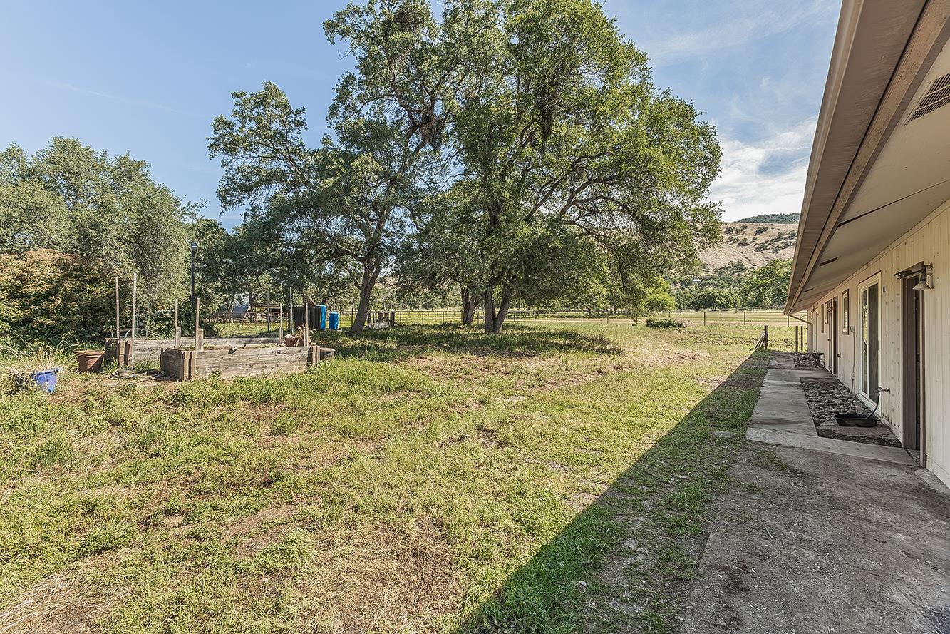 26045 Pittman Hill (Sales Crk) Rd, Clovis, CA 93619