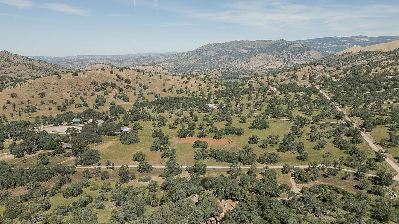 26045 Pittman Hill (Sales Crk) Rd, Clovis, CA 93619