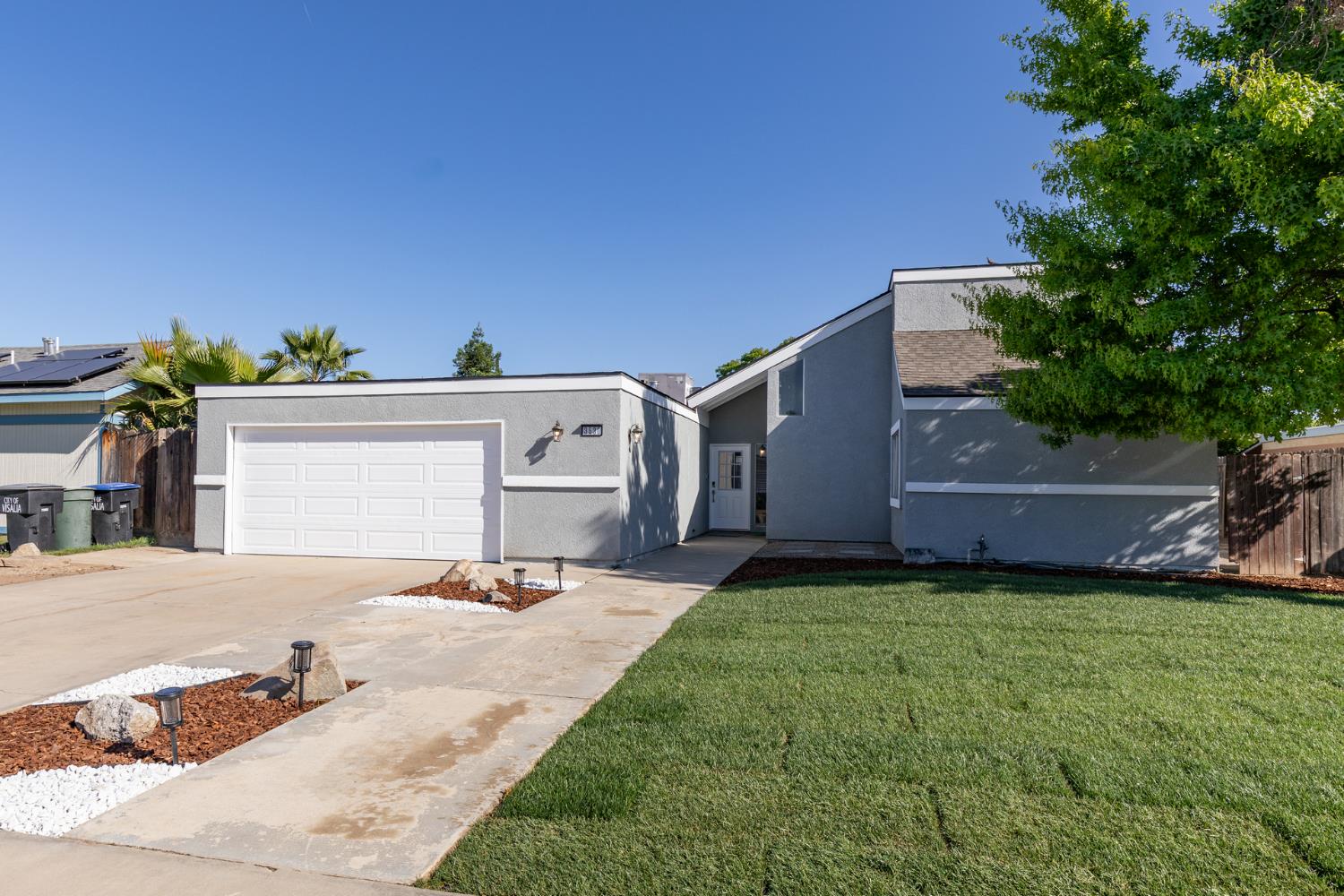 3530 E Stapp, Visalia, CA 93292