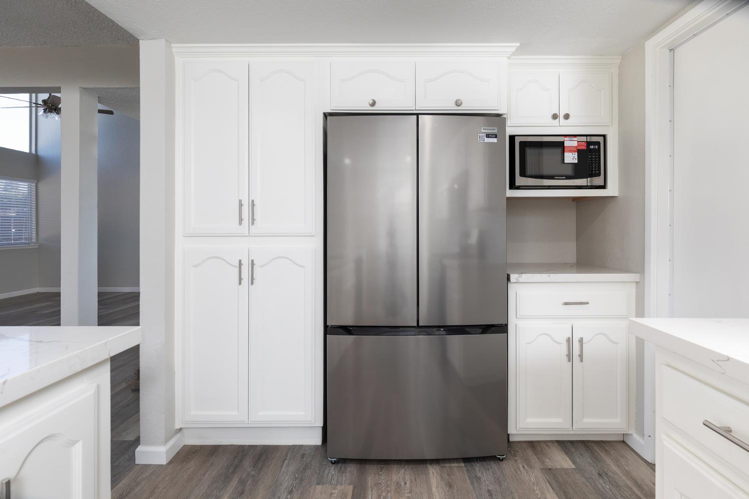 3530 E Stapp, Visalia, CA 93292