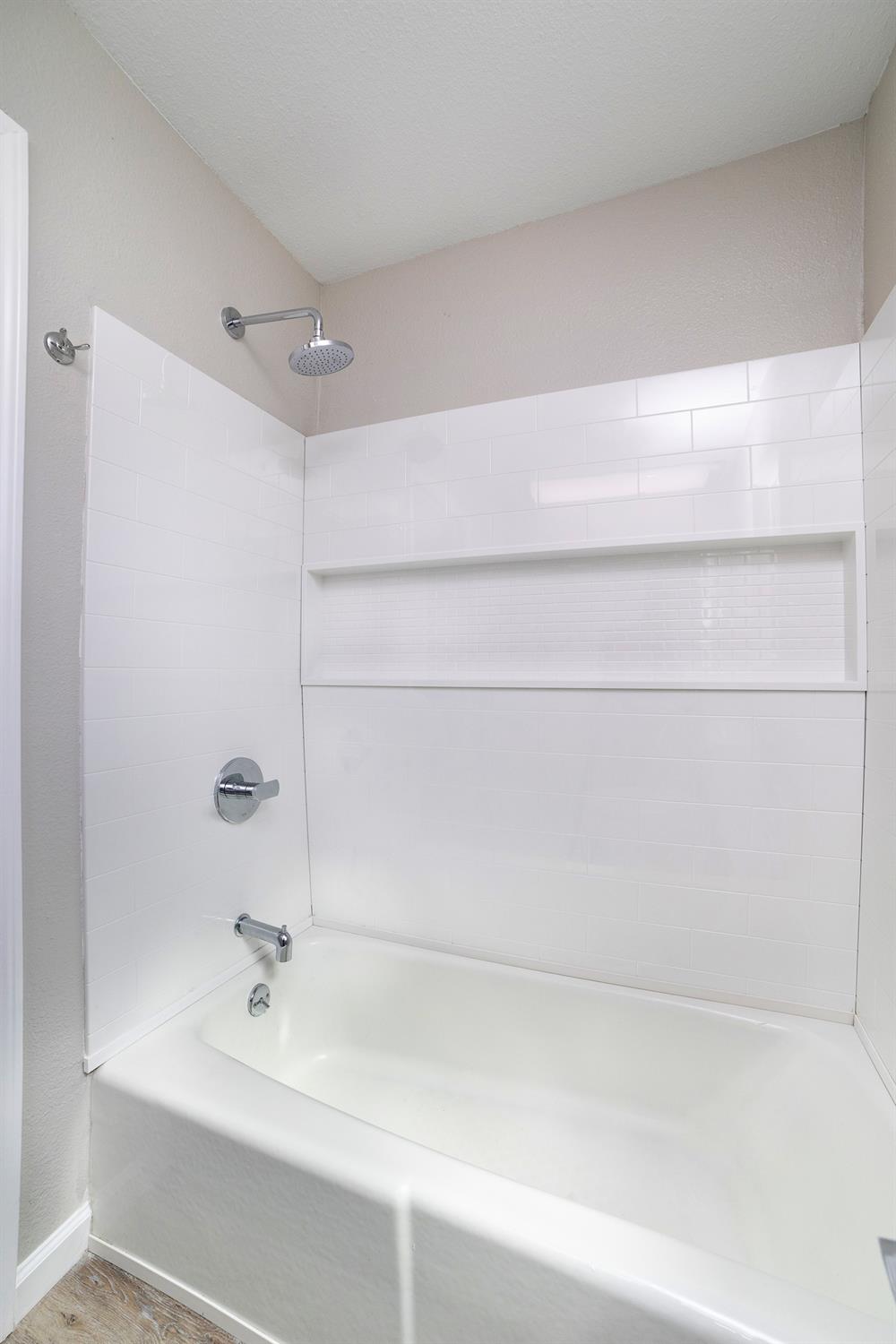 3530 E Stapp, Visalia, CA 93292