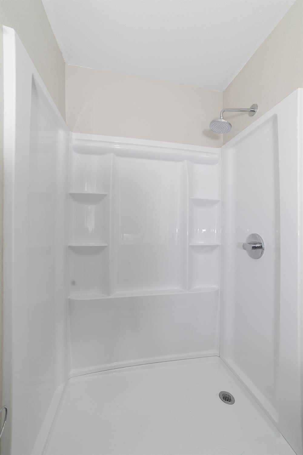 3530 E Stapp, Visalia, CA 93292