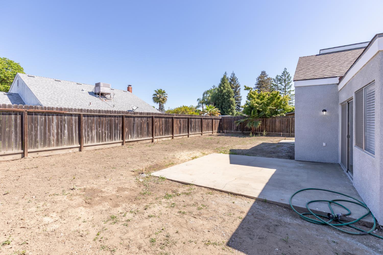 3530 E Stapp, Visalia, CA 93292