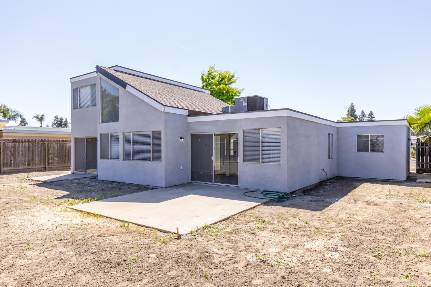 3530 E Stapp, Visalia, CA 93292