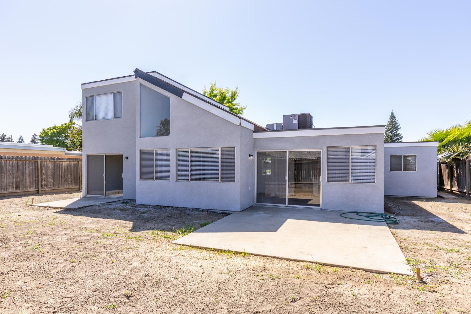 3530 E Stapp, Visalia, CA 93292