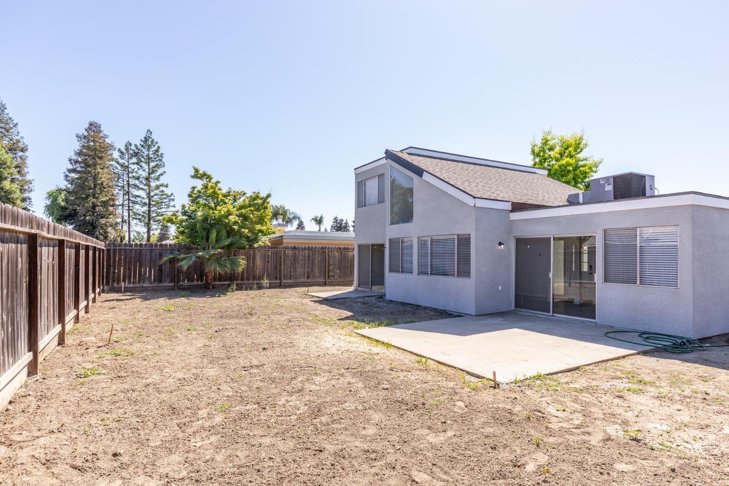 3530 E Stapp, Visalia, CA 93292