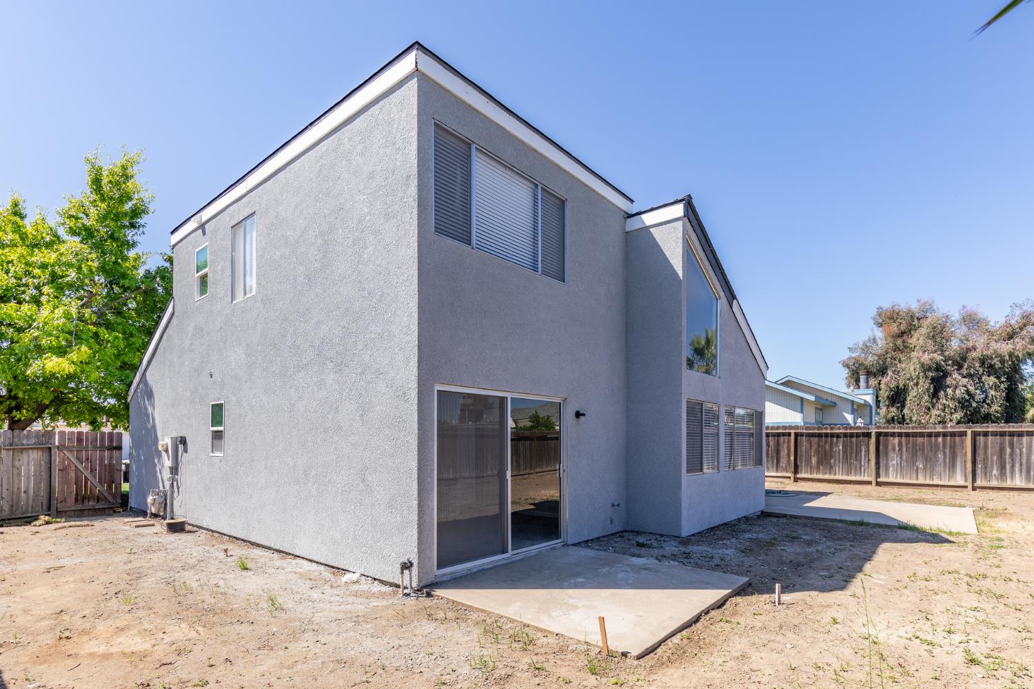 3530 E Stapp, Visalia, CA 93292