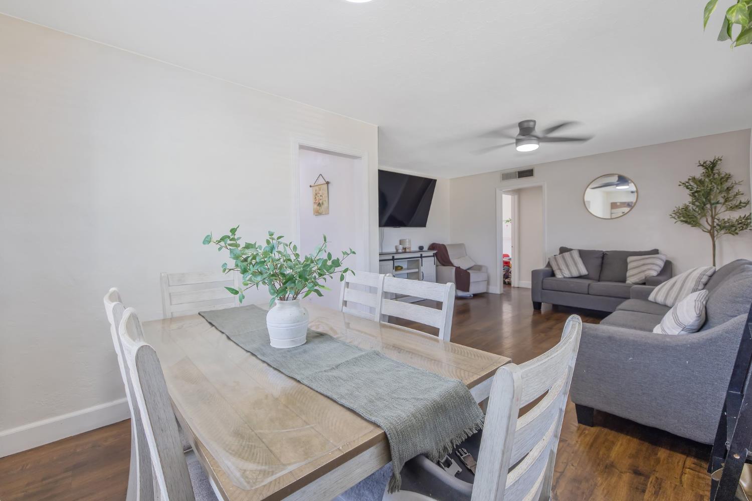 723 N Lourae Ave, Reedley, CA 93654