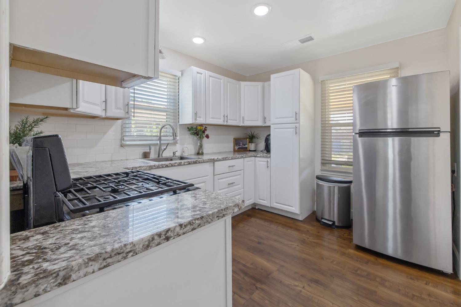 723 N Lourae Ave, Reedley, CA 93654