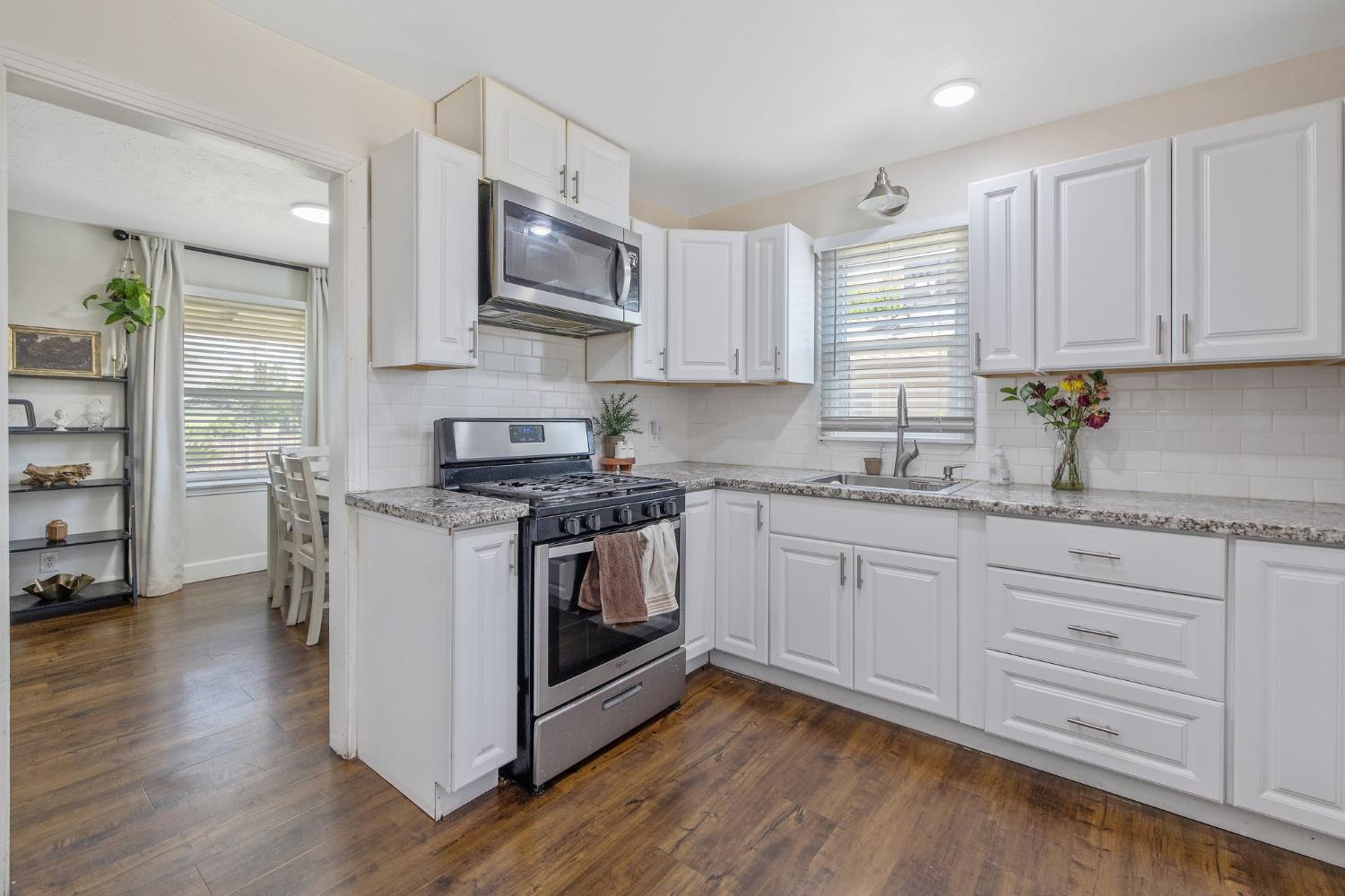 723 N Lourae Ave, Reedley, CA 93654