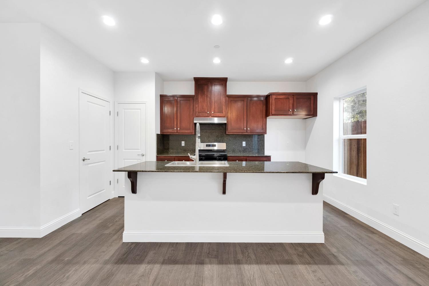 5454 W Fairmont Ave, Fresno, CA 93722