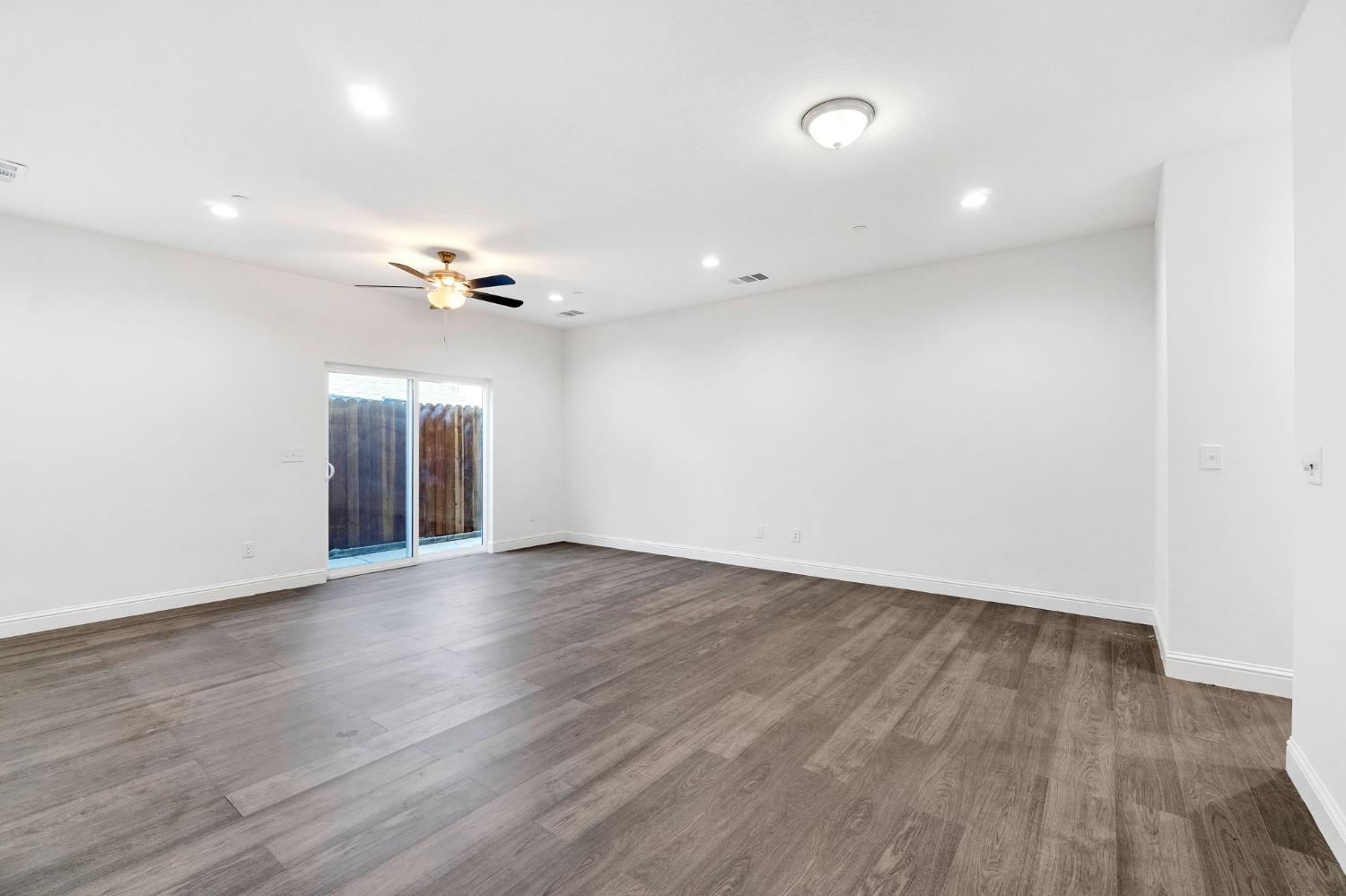 5454 W Fairmont Ave, Fresno, CA 93722