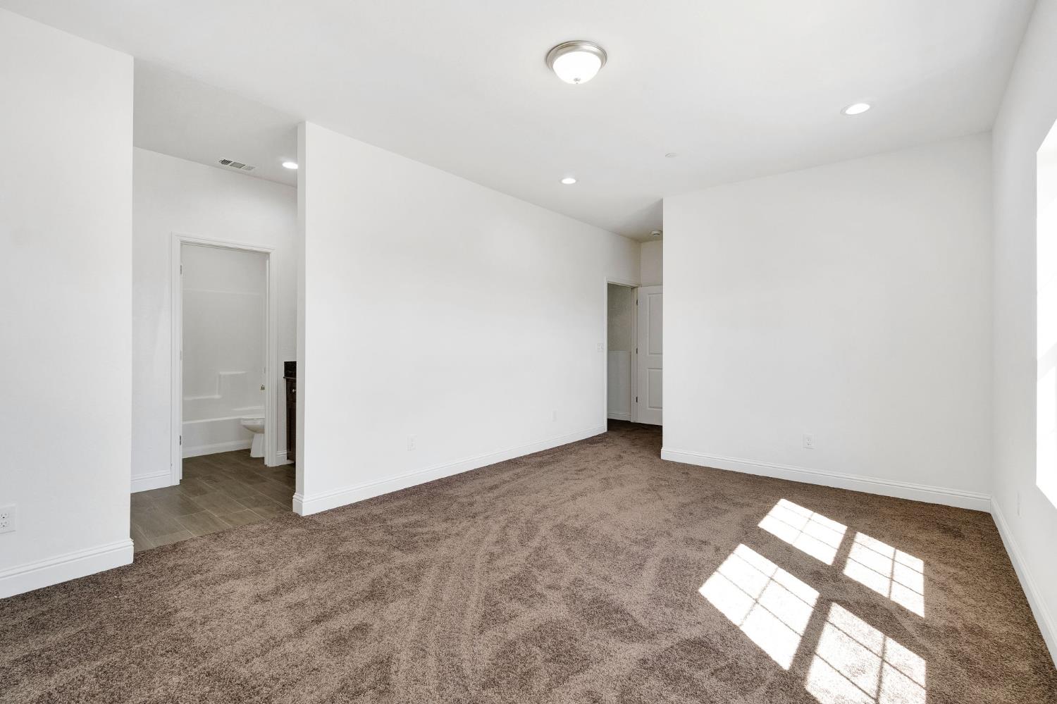 5454 W Fairmont Ave, Fresno, CA 93722