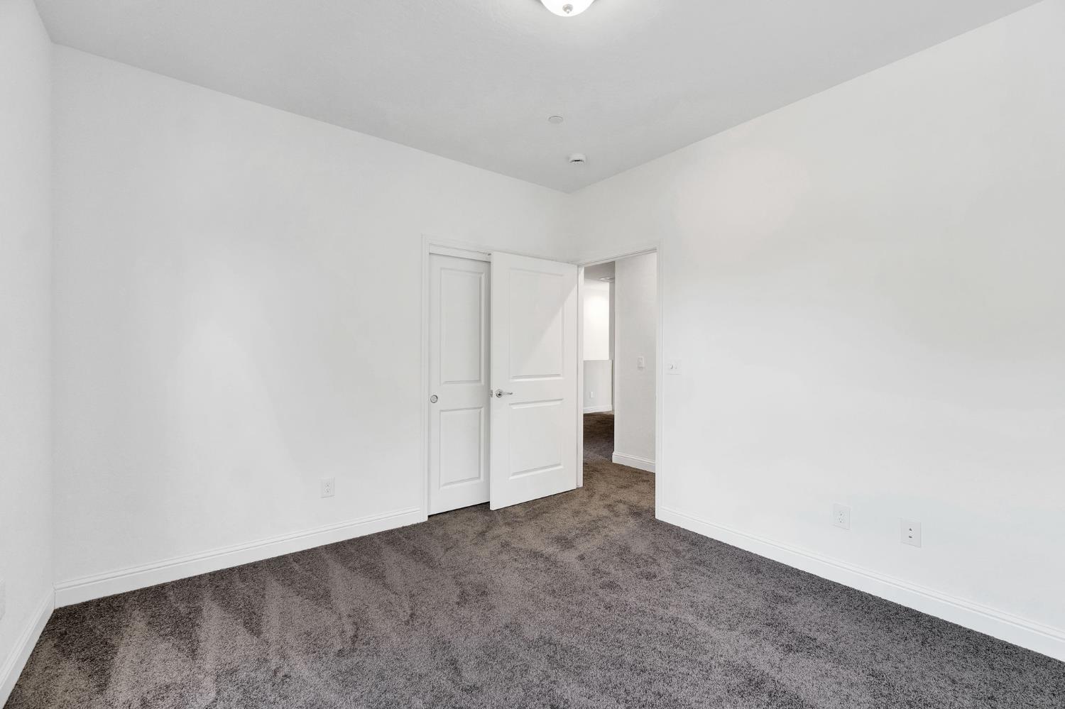 5454 W Fairmont Ave, Fresno, CA 93722