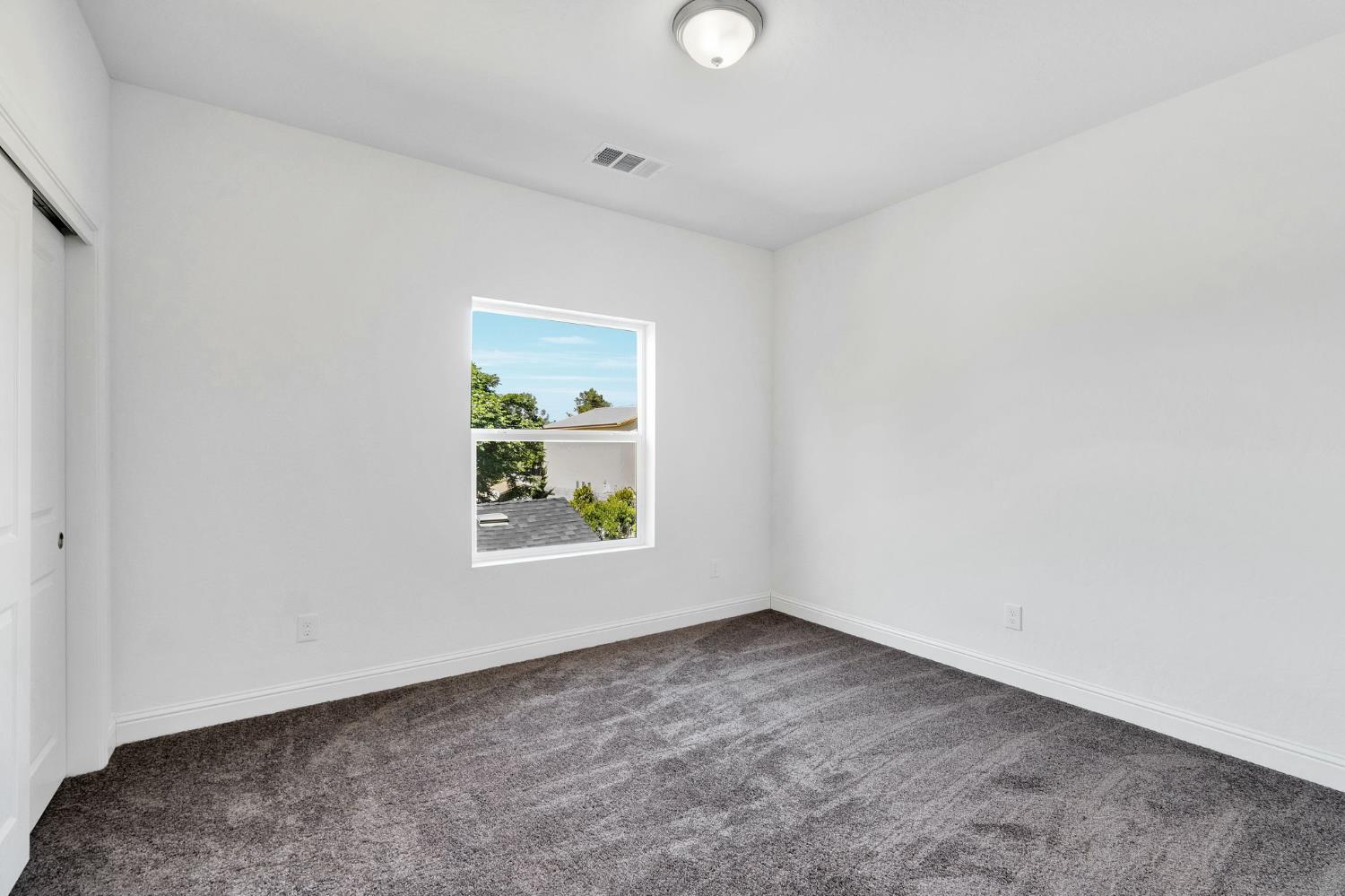 5454 W Fairmont Ave, Fresno, CA 93722