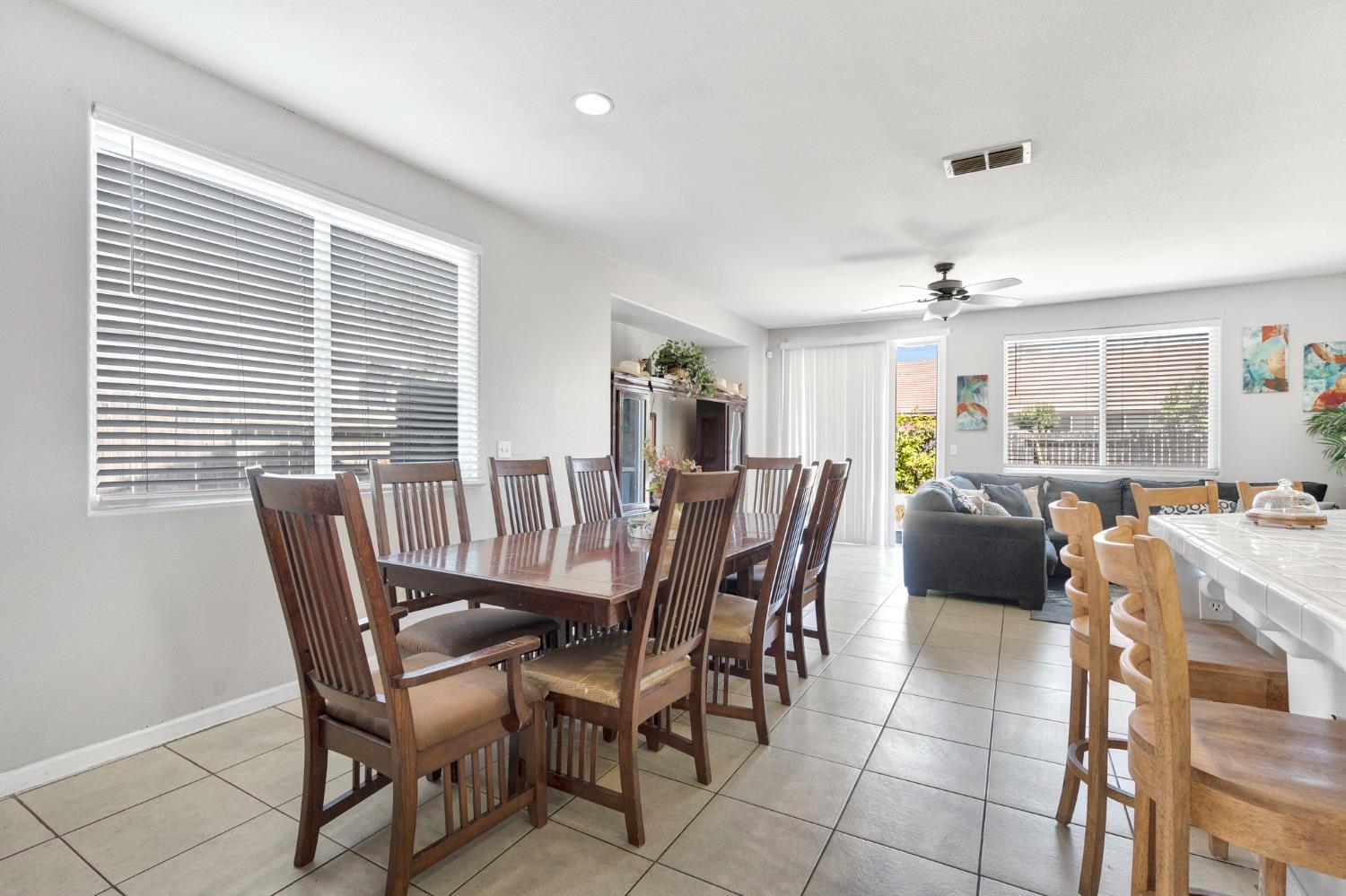 5257 E Byrd Ave, Fresno, CA 93725