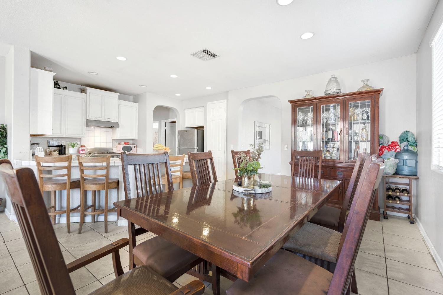 5257 E Byrd Ave, Fresno, CA 93725