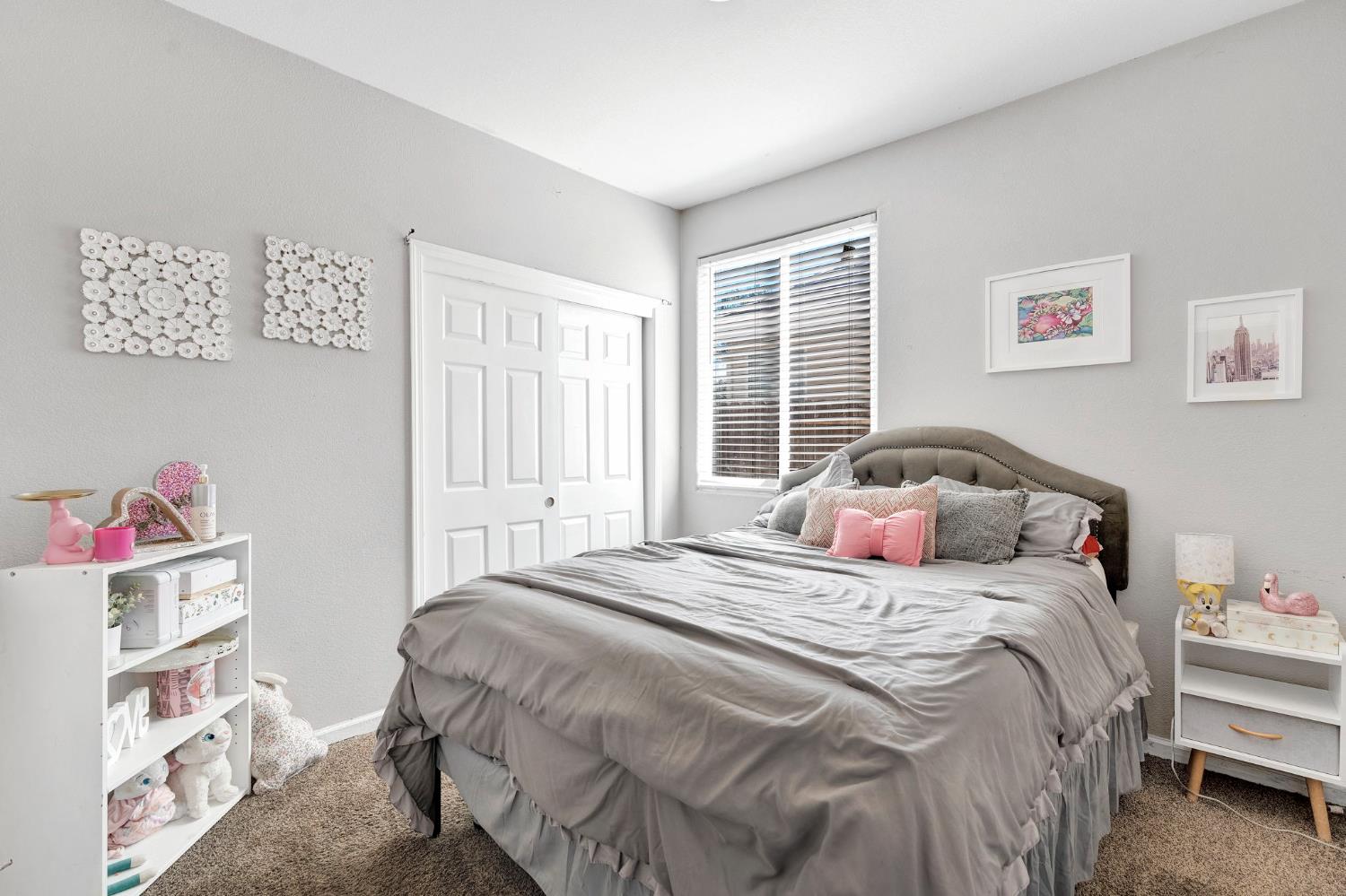 5257 E Byrd Ave, Fresno, CA 93725