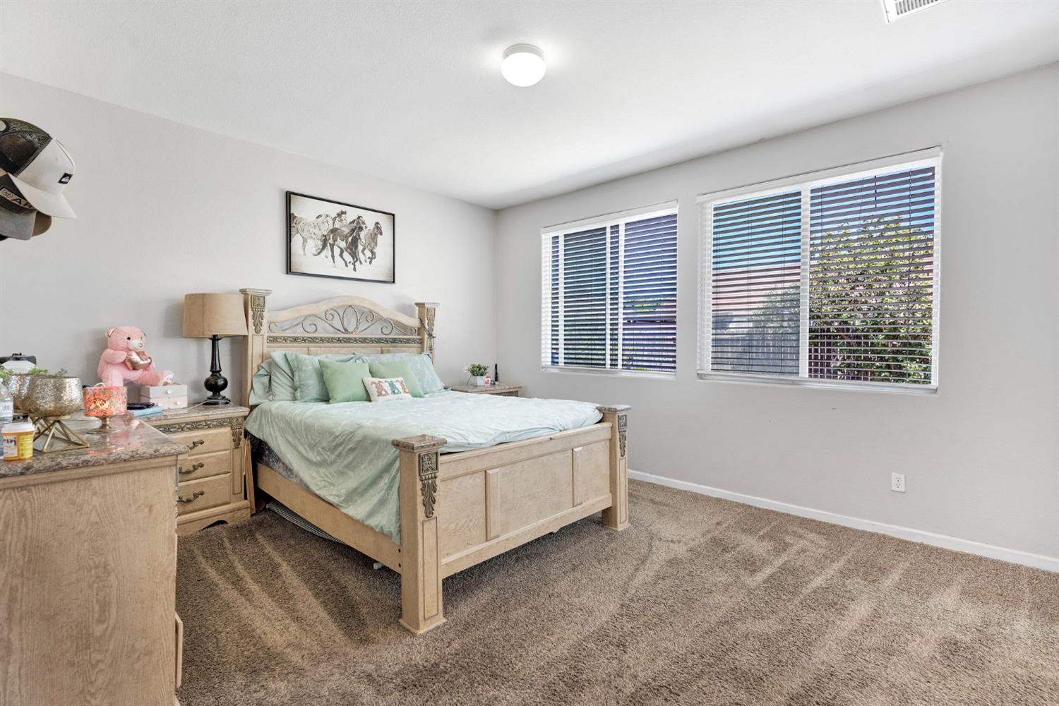 5257 E Byrd Ave, Fresno, CA 93725