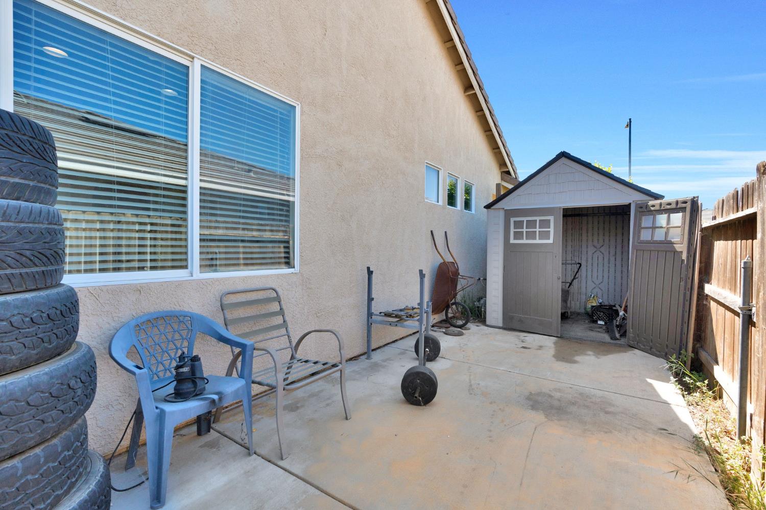 5257 E Byrd Ave, Fresno, CA 93725